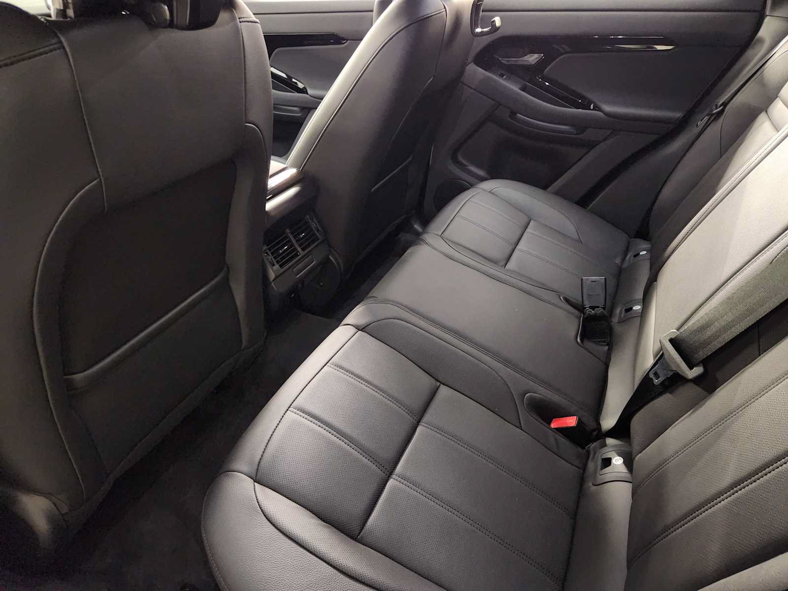 New 2026 Land Rover Range Rover Evoque S AWD/4WD image 28