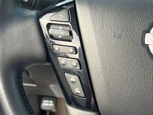 Used 2023 Nissan Armada SL w/ Captain's Chairs Package image 35