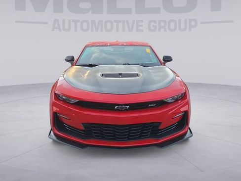 Used 2021 Chevrolet Camaro SS RWD image 8