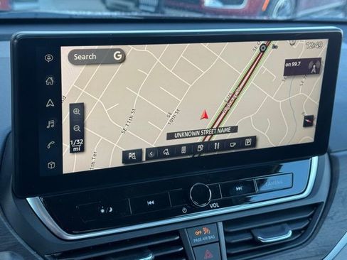 Used 2023 Nissan Altima 2.5 SV w/ SV Premium Package image 40