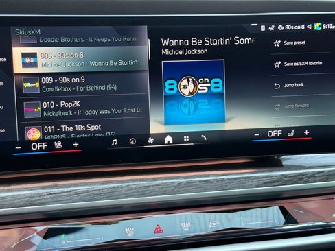 Used 2023 BMW 740i w/ Parking Assistance Package RWD image 16