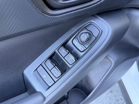 Certified 2024 Subaru Crosstrek 2.0i Premium image 10