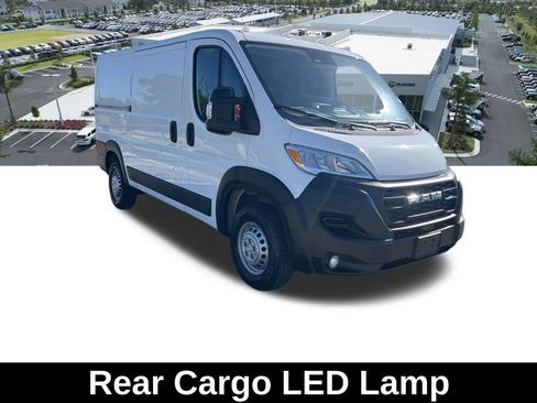Used 2025 RAM ProMaster 2500 w/ Convenience Group FWD image 15