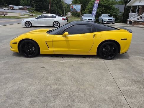 Used 2011 Chevrolet Corvette Coupe w/ Preferred Equipment Group RWD image 2