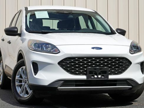 Used 2022 Ford Escape S AWD/4WD image 2