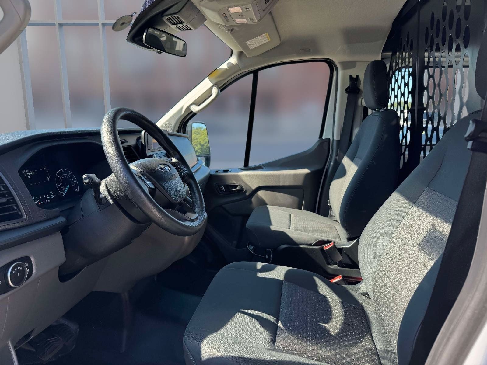 Used 2025 Ford Transit 250 Low Roof w/ Exterior Upgrade Package RWD image 15