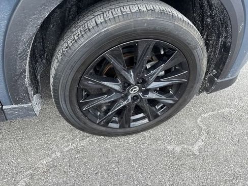 Used 2023 MAZDA CX-5 Carbon Edition image 9