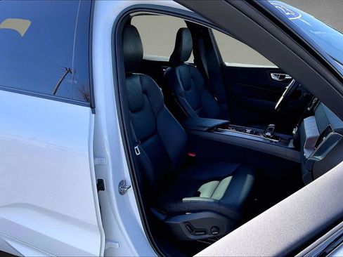 Certified 2023 Volvo XC60 B5 Plus w/ Protection Package Premier image 28