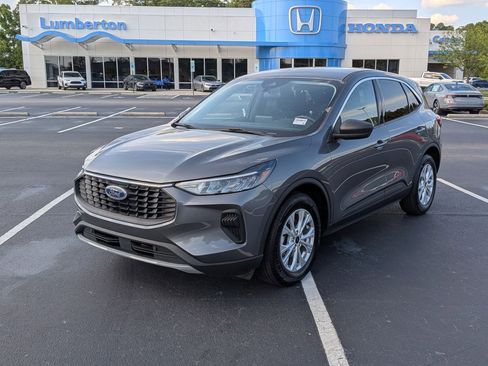 Used 2024 Ford Escape Active FWD image 7
