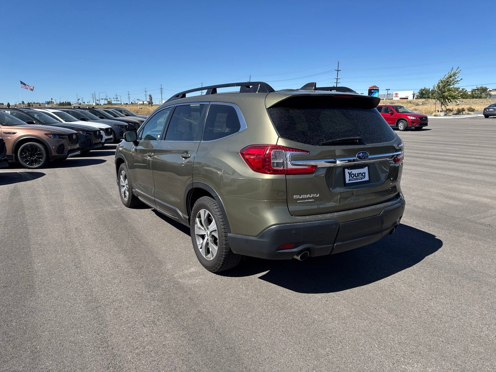 Used 2023 Subaru Ascent Premium w/ Convenience Package AWD/4WD image 5