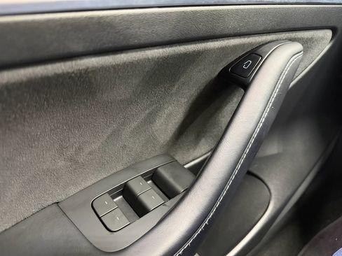 Used 2022 Tesla Model 3 Performance image 23