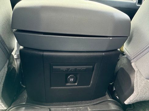 Used 2018 RAM 1500 Big Horn AWD/4WD image 21