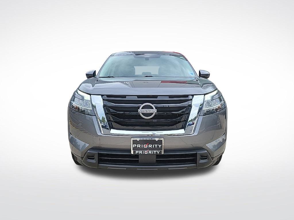 Used 2022 Nissan Pathfinder SV AWD/4WD image 7