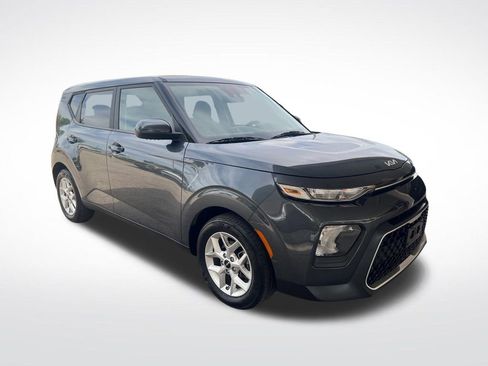 Certified 2022 Kia Soul LX w/ Technology Package FWD image 3
