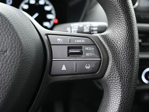 Certified 2023 Honda HR-V LX image 21