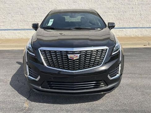 Used 2023 Cadillac XT5 Luxury FWD image 2