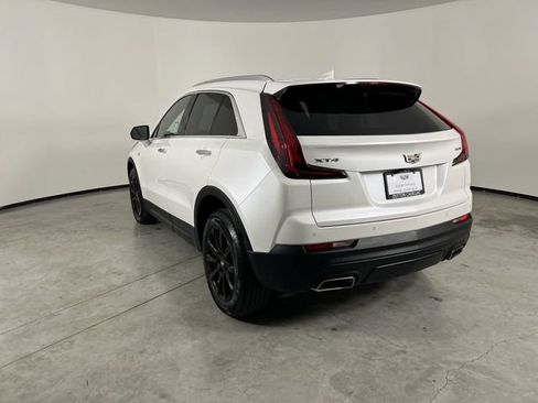 Certified 2023 Cadillac XT4 Luxury w/ Cold Weather Package FWD image 6