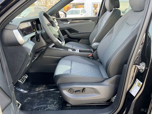 New 2026 Volkswagen Tiguan SE R-Line image 19