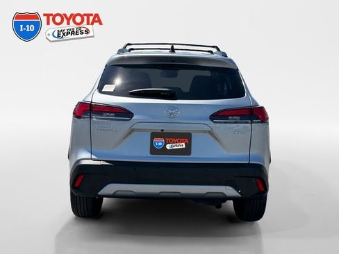 Certified 2026 Toyota Corolla Cross XLE w/ Convenience Package FWD image 4