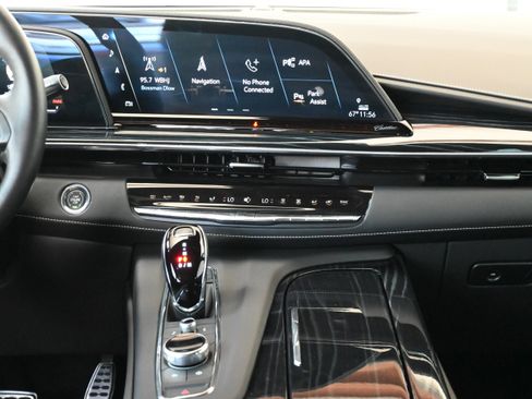 Used 2023 Cadillac Escalade V w/ LPO, Floor Liner Package AWD/4WD image 32
