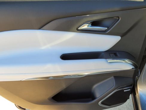 New 2026 Chevrolet Traverse High Country FWD image 9