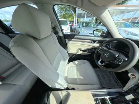 Used 2018 Honda Accord LX image 33
