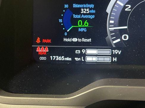 Used 2024 Toyota Tundra Limited image 19