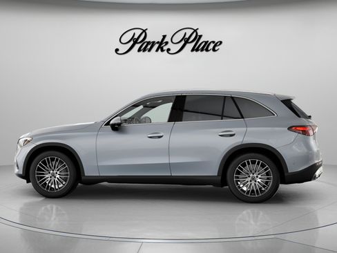 Certified 2026 Mercedes-Benz GLC 300 image 7
