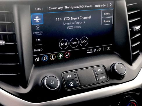 Used 2023 GMC Acadia SLE w/ Driver Convenience Package image 21