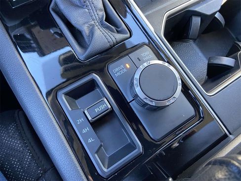 Used 2023 Toyota Tundra Limited image 30