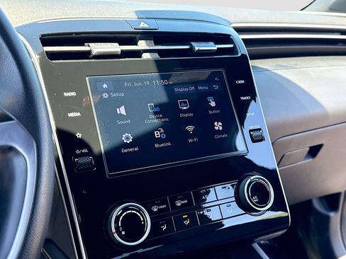 Certified 2022 Hyundai Santa Cruz SEL AWD/4WD image 9