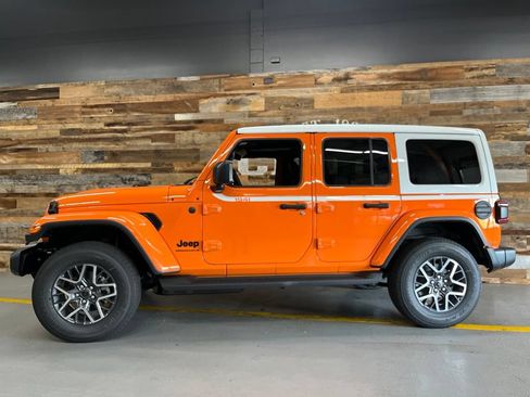 New 2026 Jeep Wrangler Unlimited Sahara w/ Whitecap Package AWD/4WD image 21