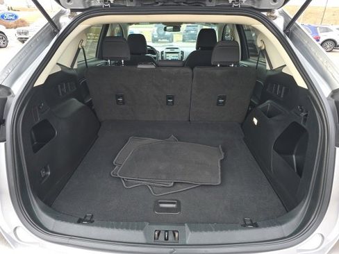 Certified 2020 Ford Edge SE image 16