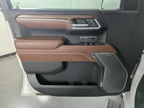 Used 2022 GMC Sierra 1500 Denali Ultimate AWD/4WD image 9