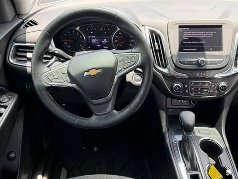 Used 2023 Chevrolet Equinox LT FWD image 16