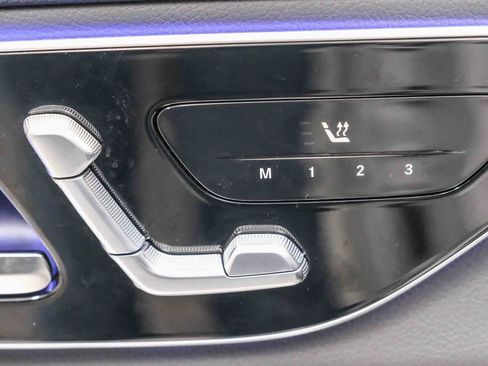 Certified 2025 Mercedes-Benz GLC 300 image 22