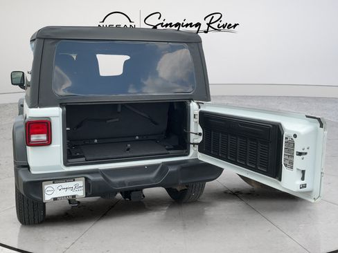 Used 2021 Jeep Wrangler Sport AWD/4WD image 24