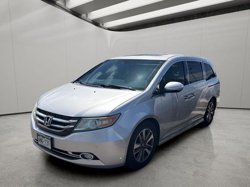 Used 2015 Honda Odyssey Touring Elite image 1