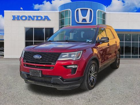 Used 2019 Ford Explorer Sport w/ Equipment Group 401A AWD/4WD image 2