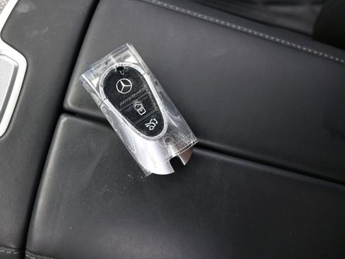 Used 2025 Mercedes-Benz S 63 AMG S image 24