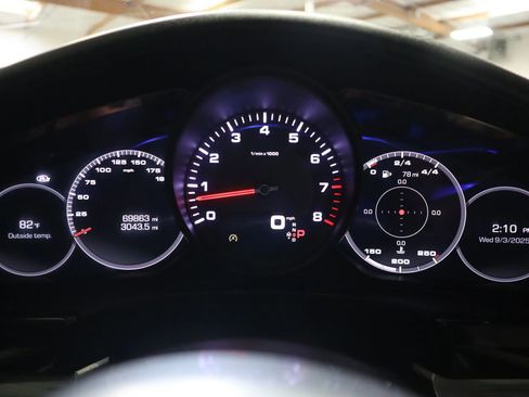 Used 2019 Porsche Panamera w/ Premium Package Plus image 16