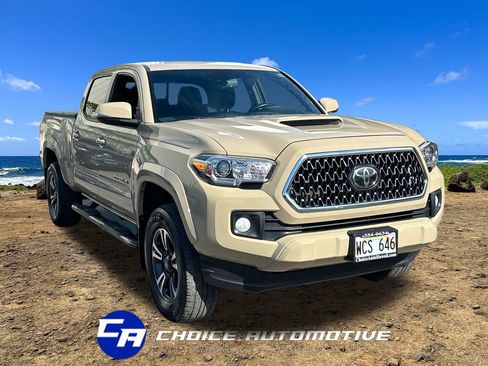 Used 2019 Toyota Tacoma TRD Sport image 10