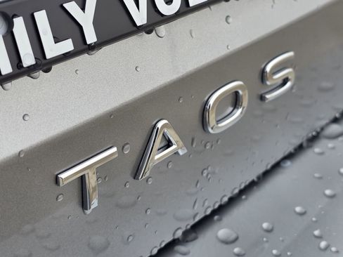 New 2026 Volkswagen Taos S image 7