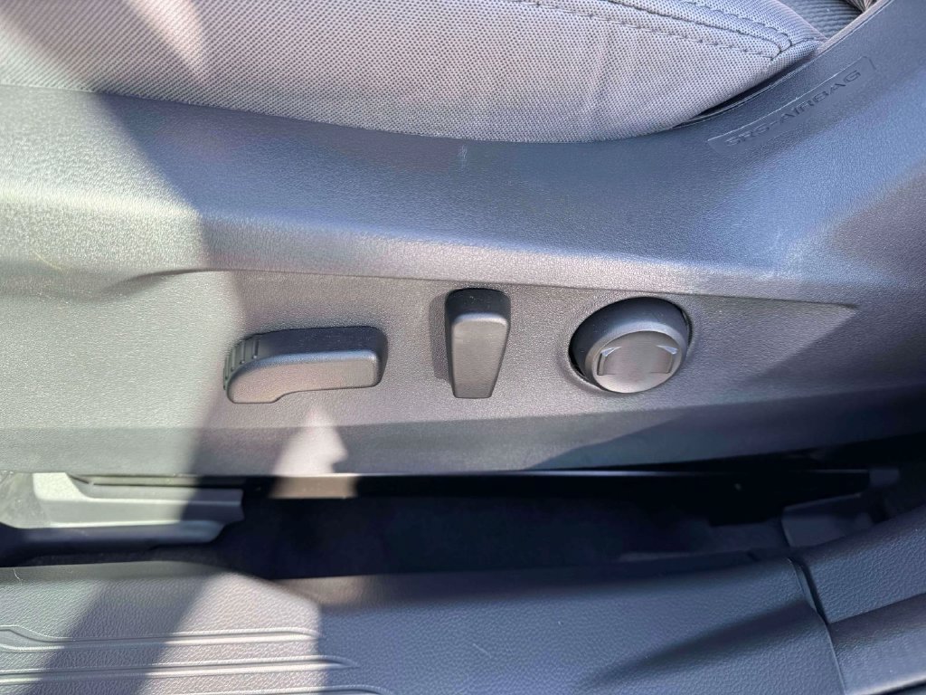 Used 2025 Subaru Legacy Premium AWD/4WD image 17
