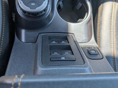 Used 2024 Ford Bronco Badlands image 25