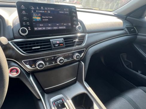 Used 2020 Honda Accord EX image 23