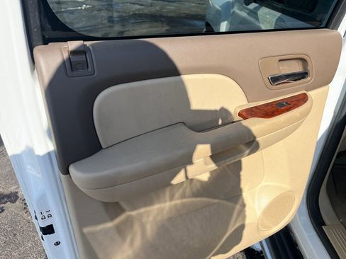 Used 2009 Chevrolet Silverado 1500 LTZ w/ Safety Package image 21