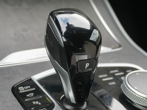 Certified 2022 BMW X5 xDrive45e image 25