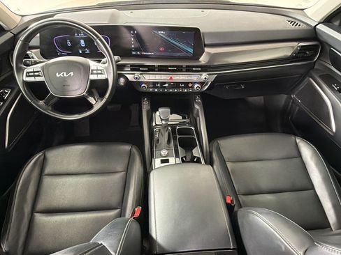 Used 2025 Kia Telluride S FWD image 15