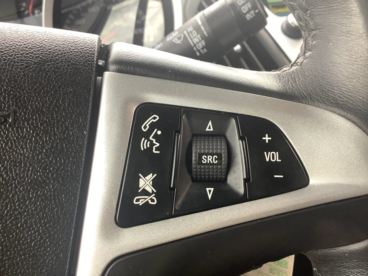 Used 2017 Chevrolet Equinox LT w/ Convenience Package AWD/4WD image 32